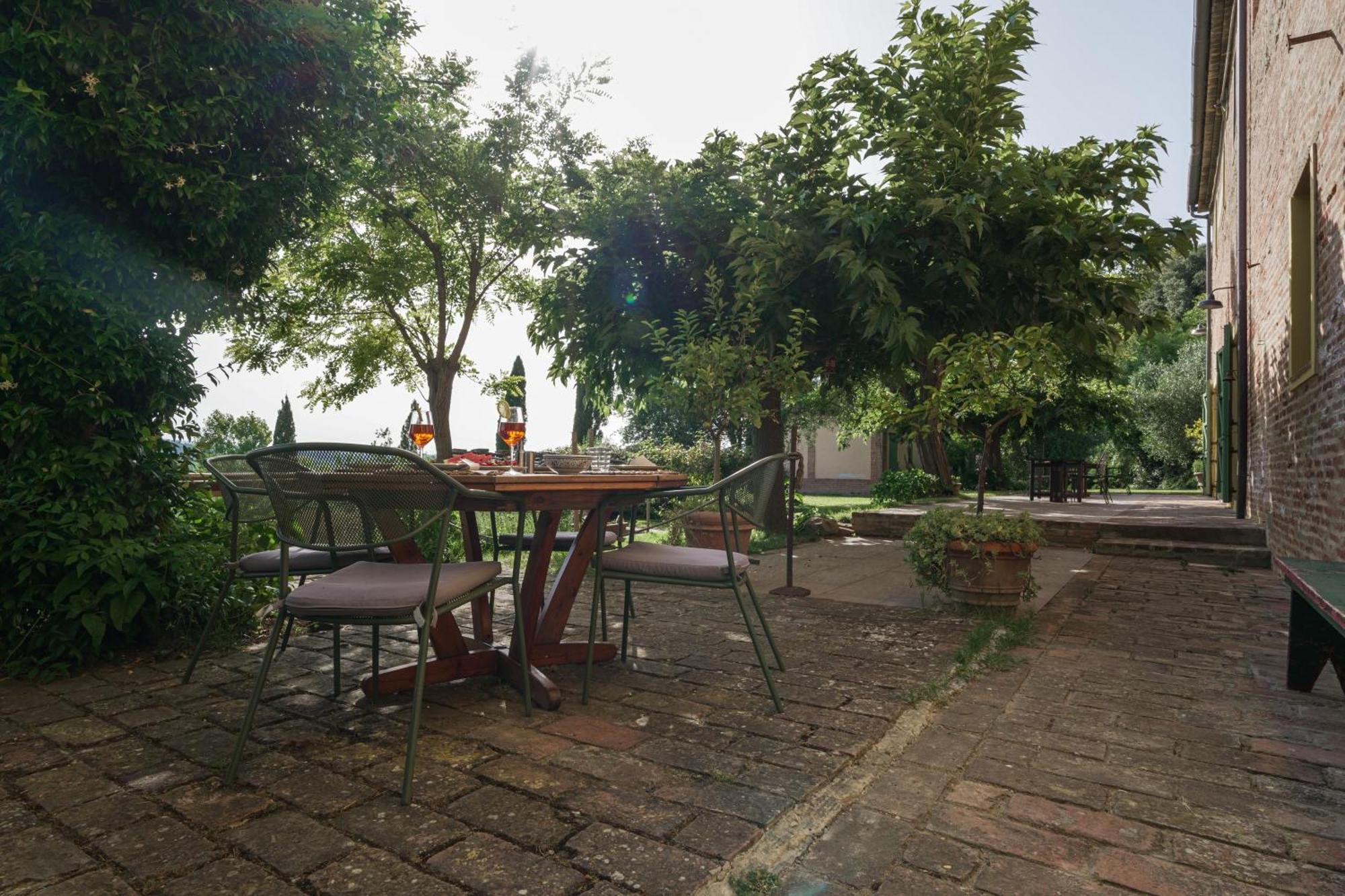 Agriturismo La Ca'Solare ปาลายา ภายนอก รูปภาพ